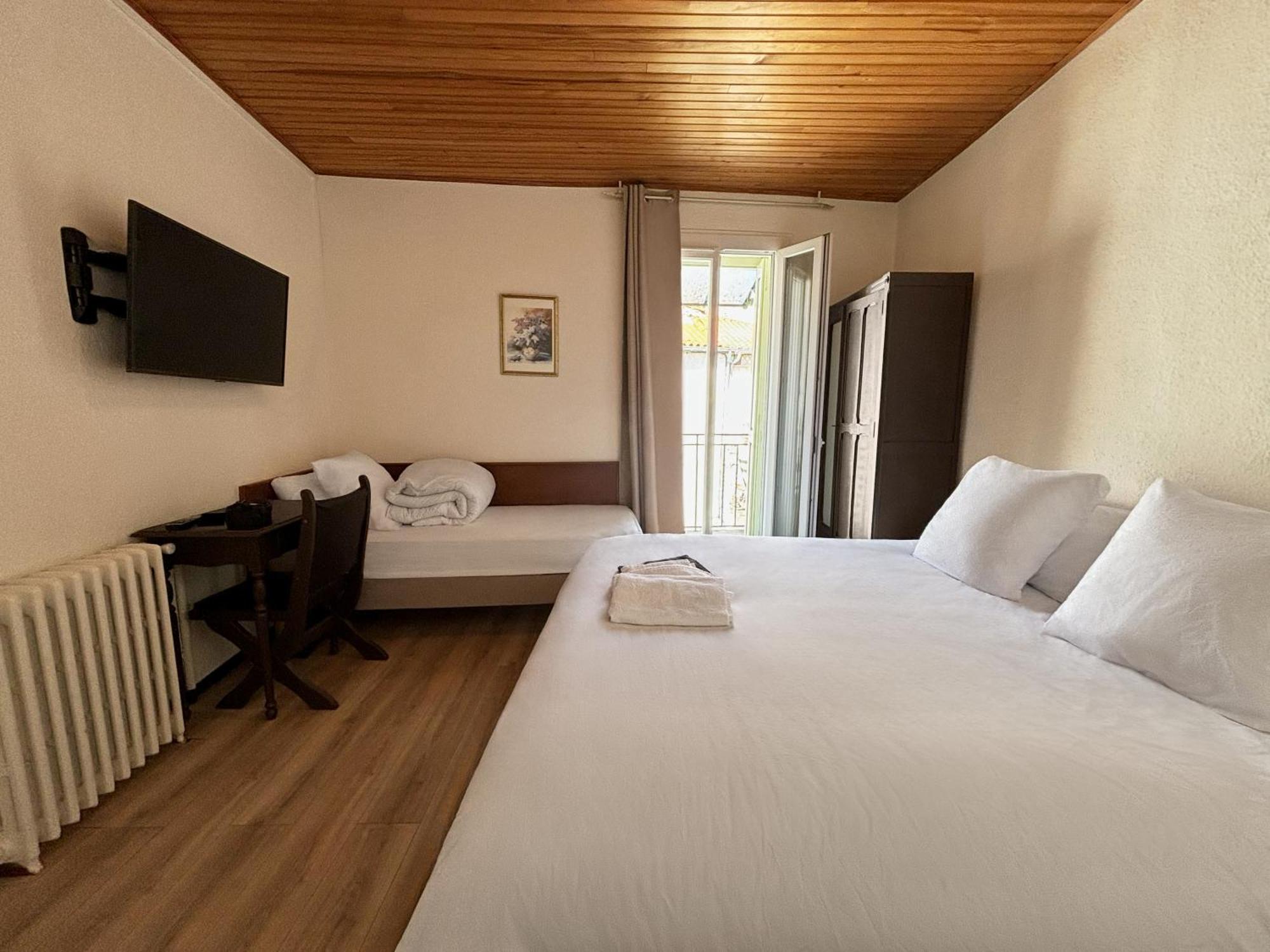 Hotel Restaurant Le Botaniste Prats-de-Mollo-la-Preste Dış mekan fotoğraf